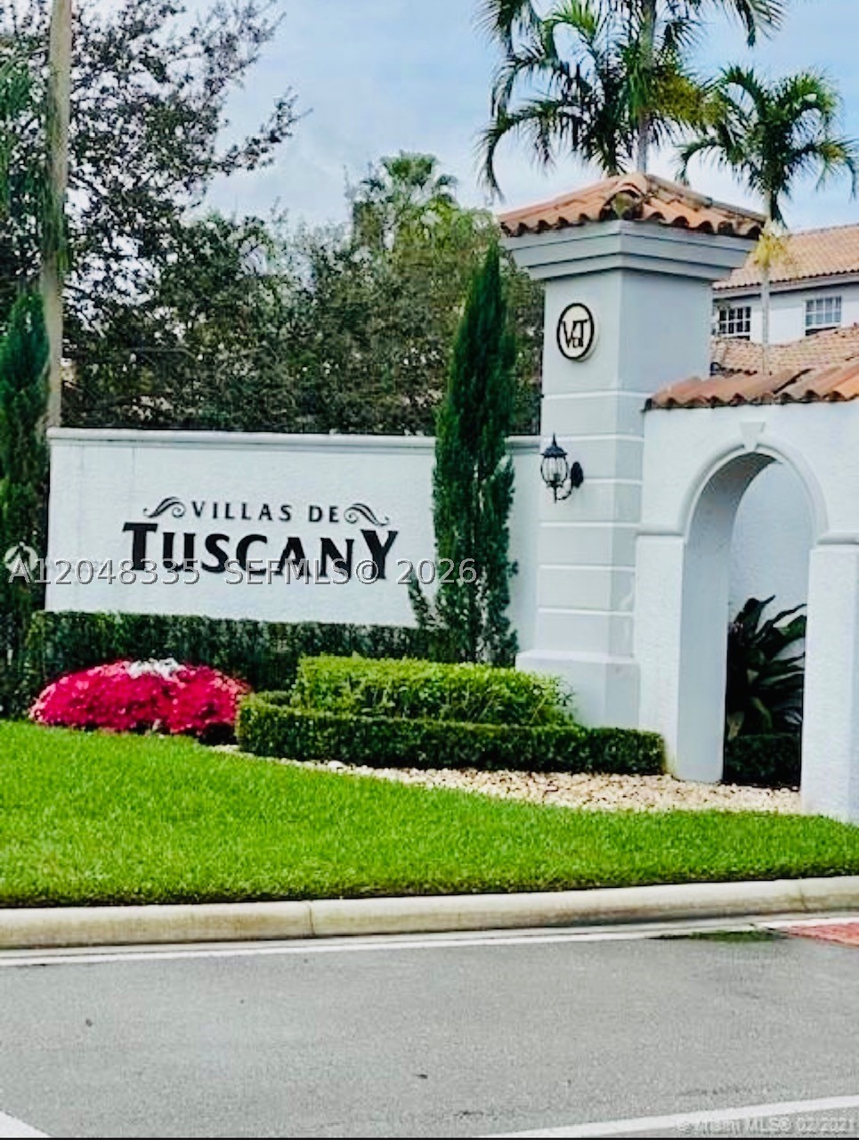 VILLAS DE TUSCANY CONDO - Residential Lease