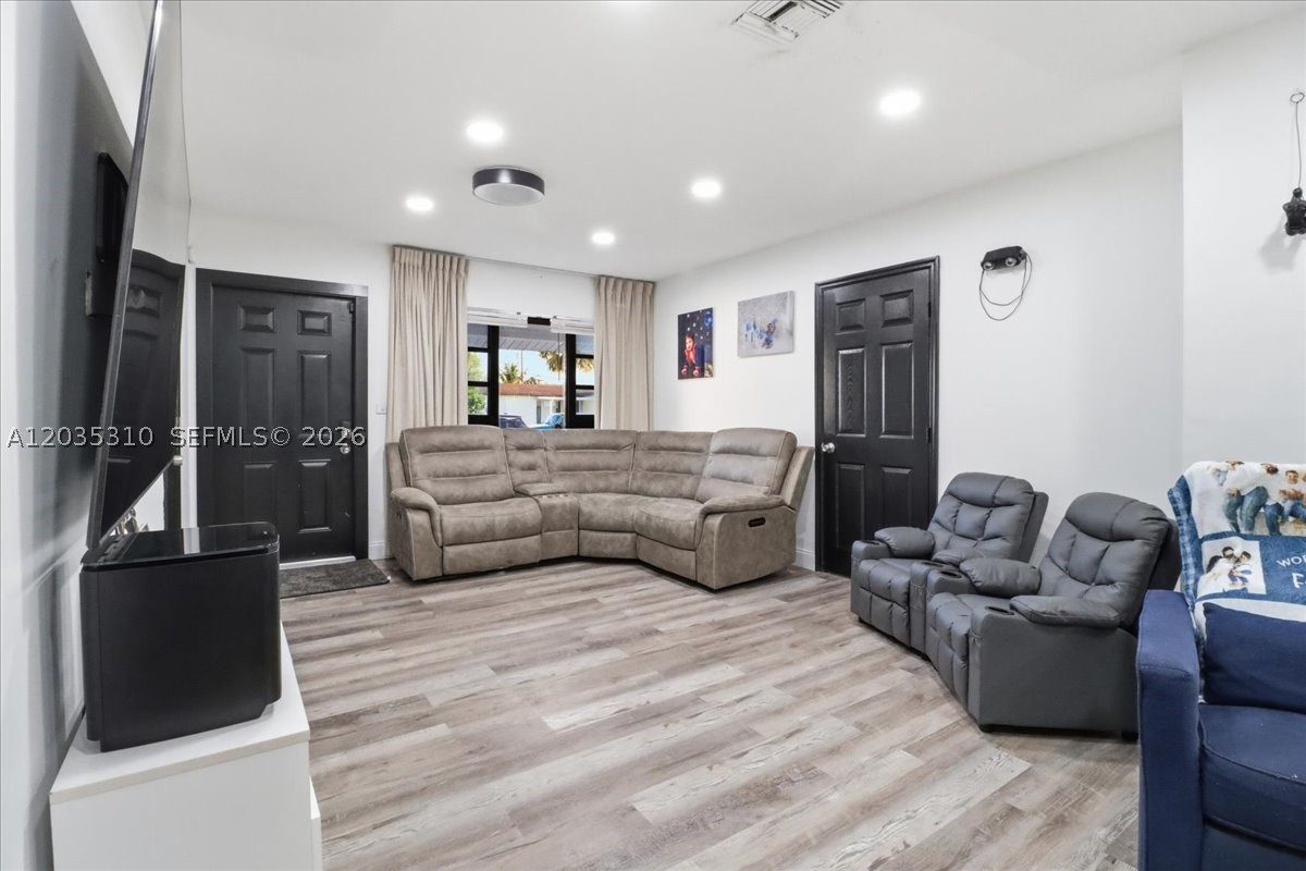 BOULEVARD HEIGHTS SEC 1 - Residential