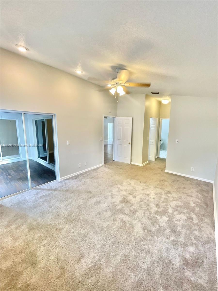 NORTH PALM BEACH HEIGHTS - Residential Lease