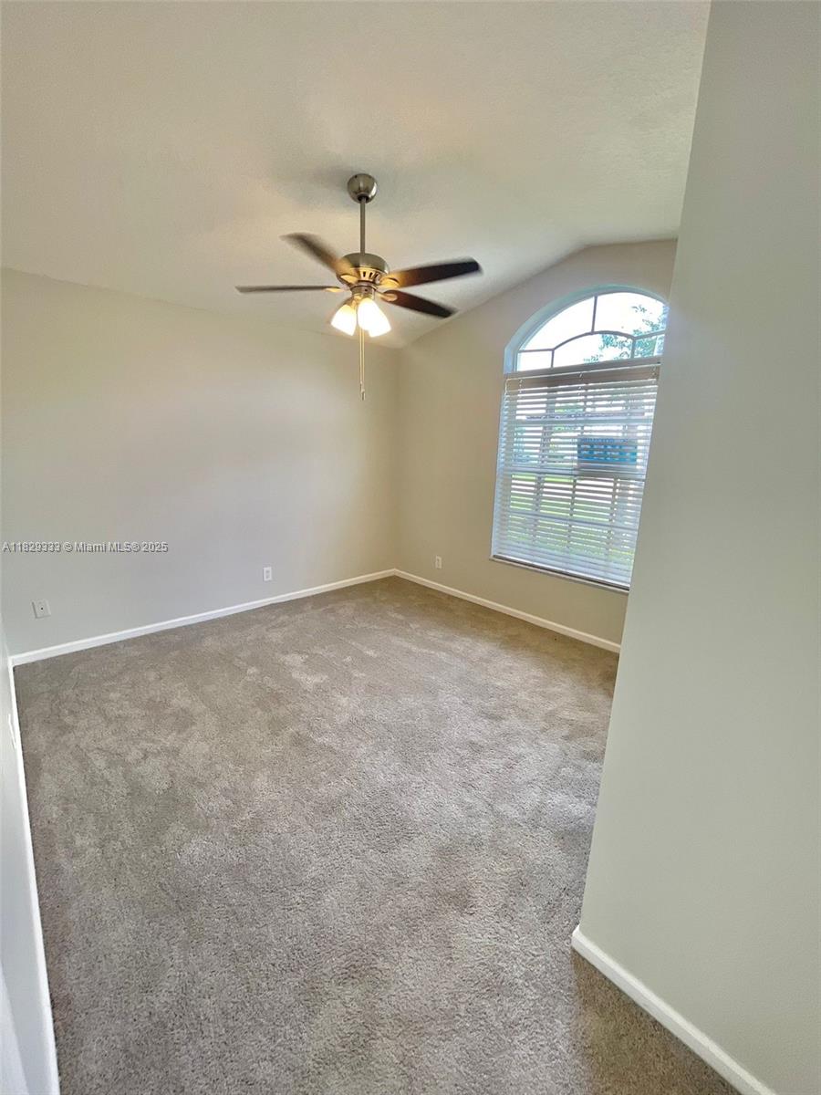 NORTH PALM BEACH HEIGHTS - Residential Lease