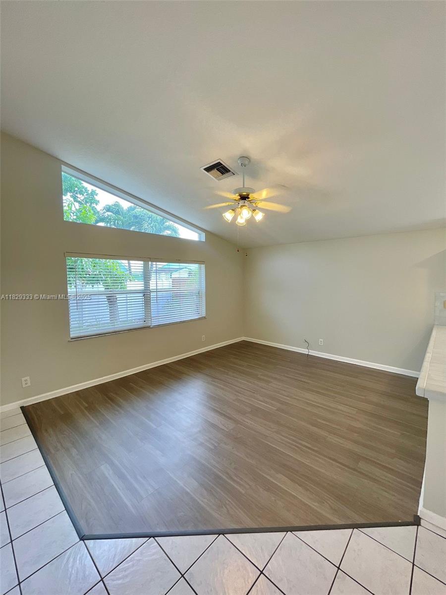NORTH PALM BEACH HEIGHTS - Residential Lease