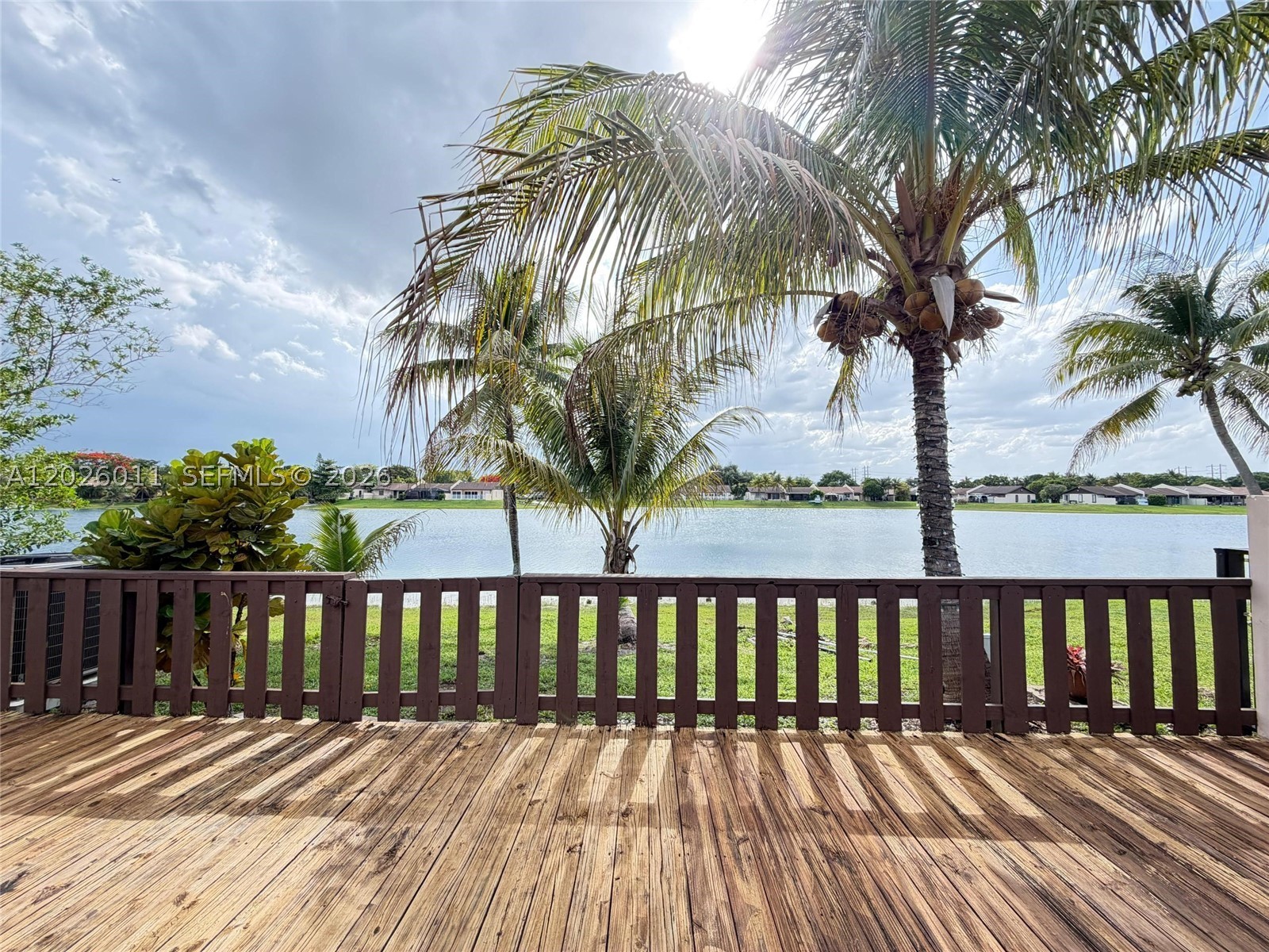 LAKES BY THE BAY SEC 14 - Residential Lease