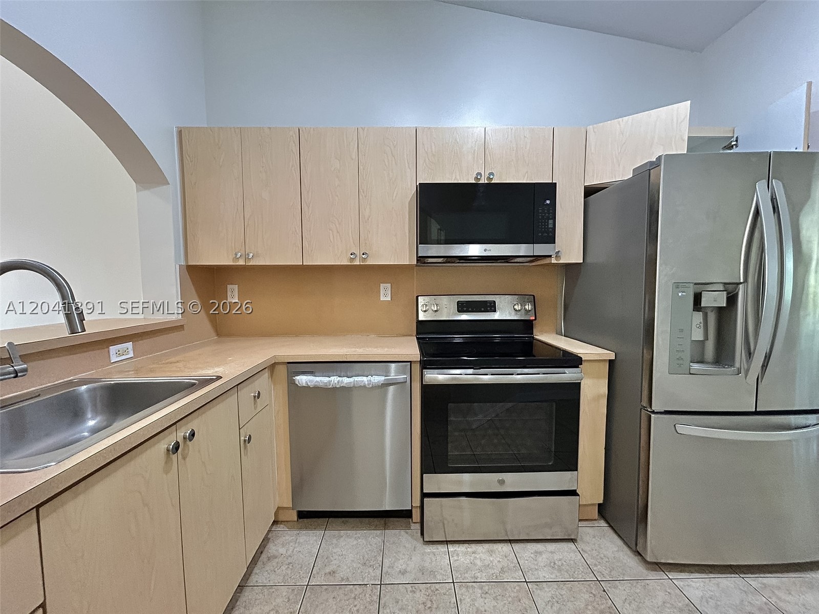 VENETIA GARDENS CONDO - Residential Lease