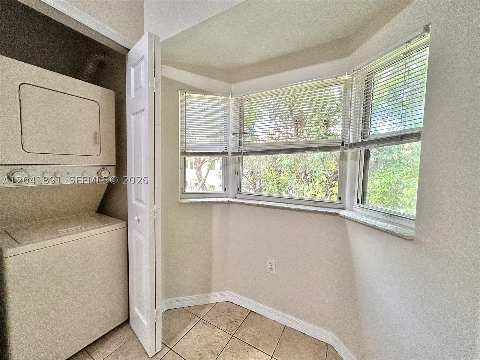 VENETIA GARDENS CONDO - Residential Lease