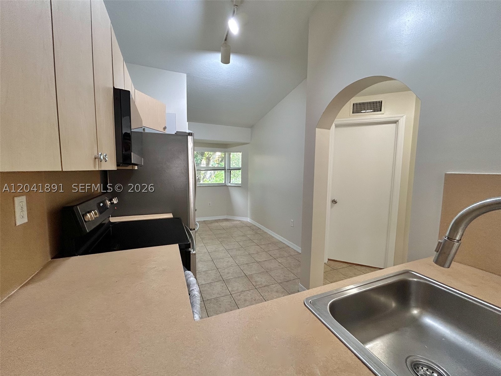 VENETIA GARDENS CONDO - Residential Lease