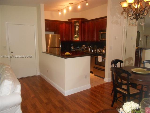 ASHMONT CONDOMINIUM F - Residential
