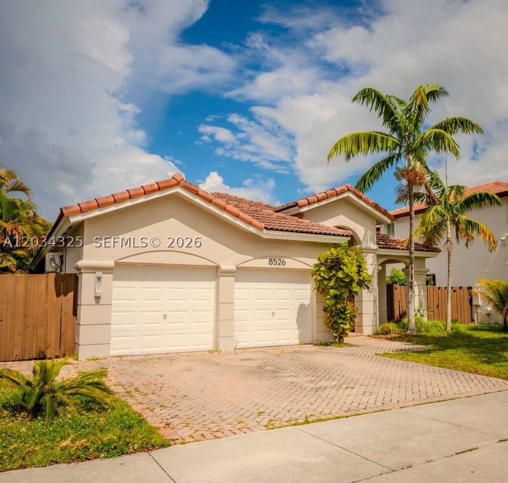 ISLANDS AT DORAL - Residential Lease