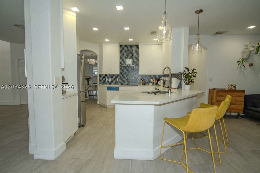 ISLANDS AT DORAL - Residential Lease