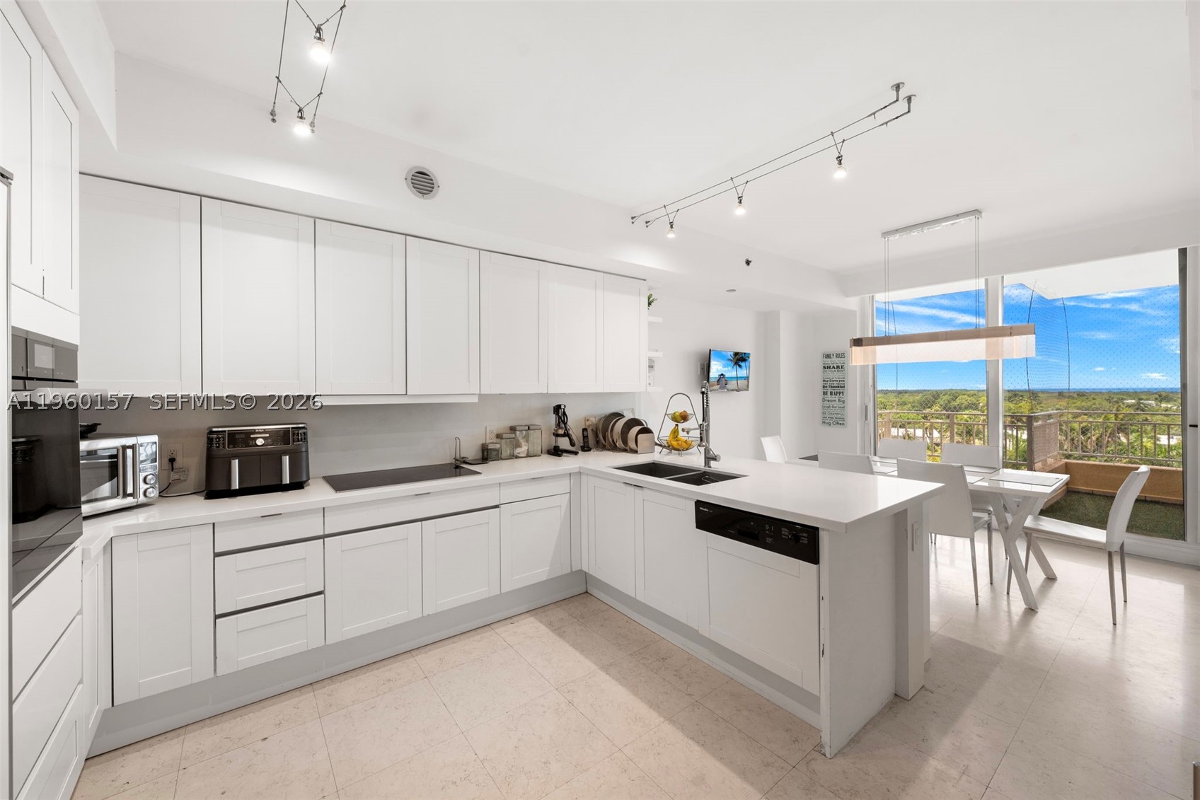 OCEAN TOWER ONE CONDO - Residential