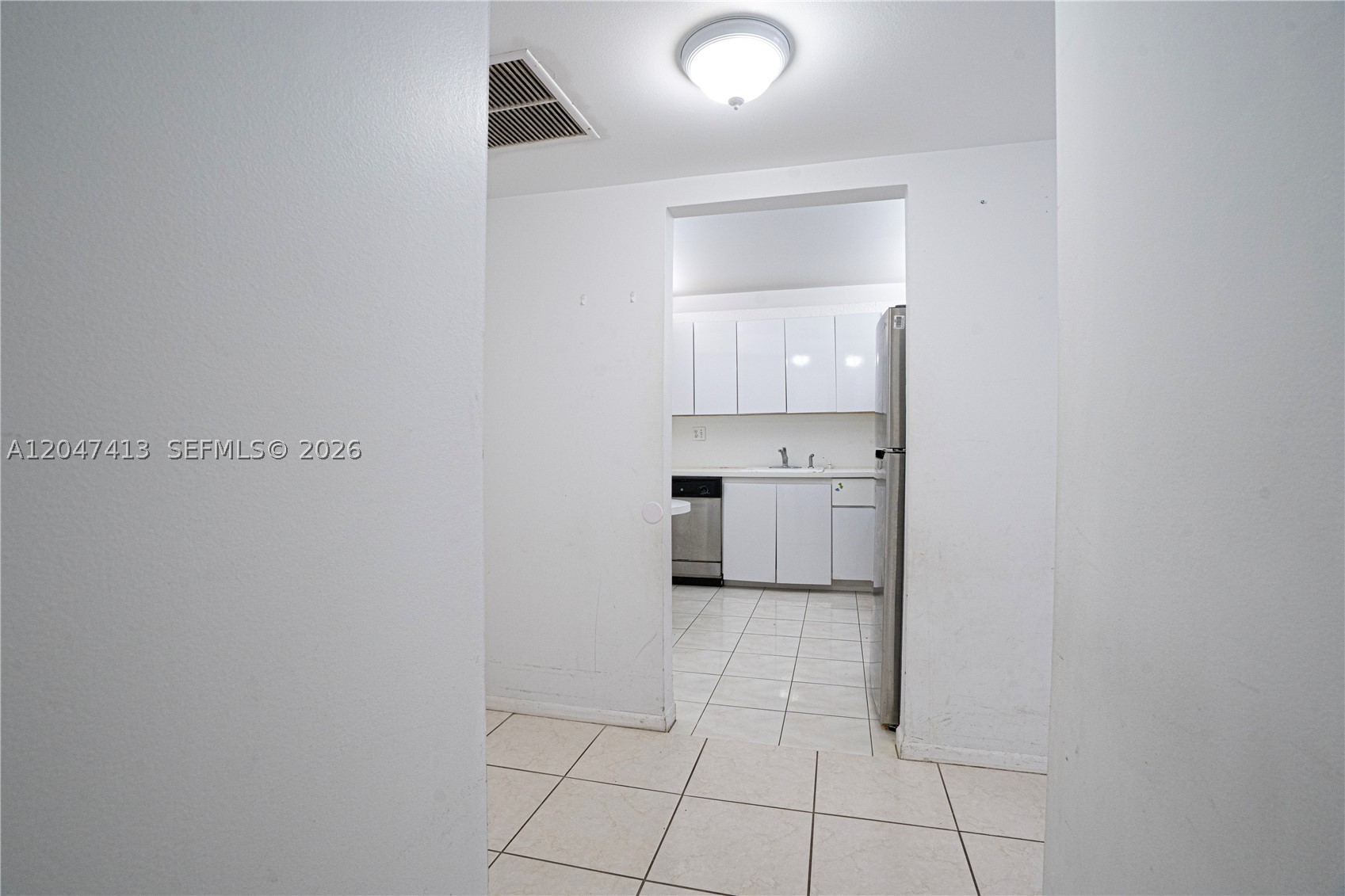 OLYMPUS CONDO PHASE - Residential