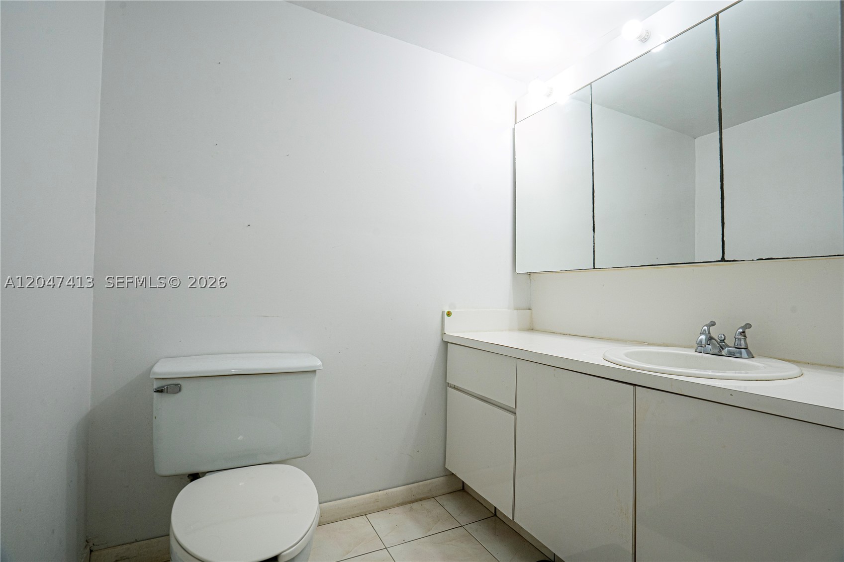OLYMPUS CONDO PHASE - Residential