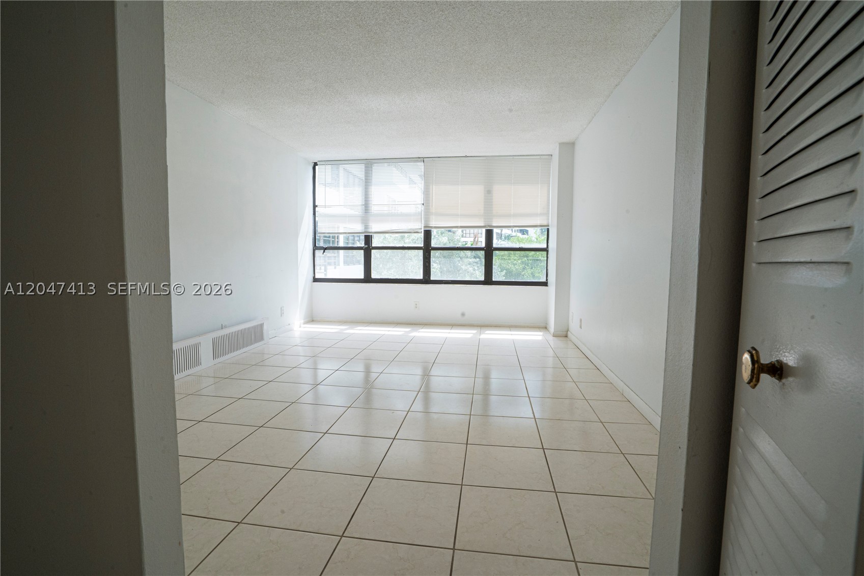 OLYMPUS CONDO PHASE - Residential