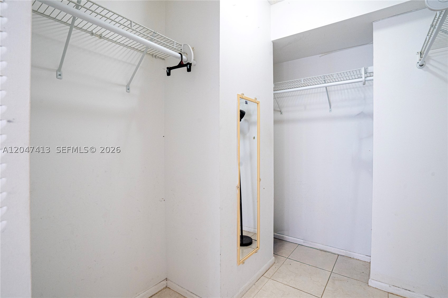OLYMPUS CONDO PHASE - Residential