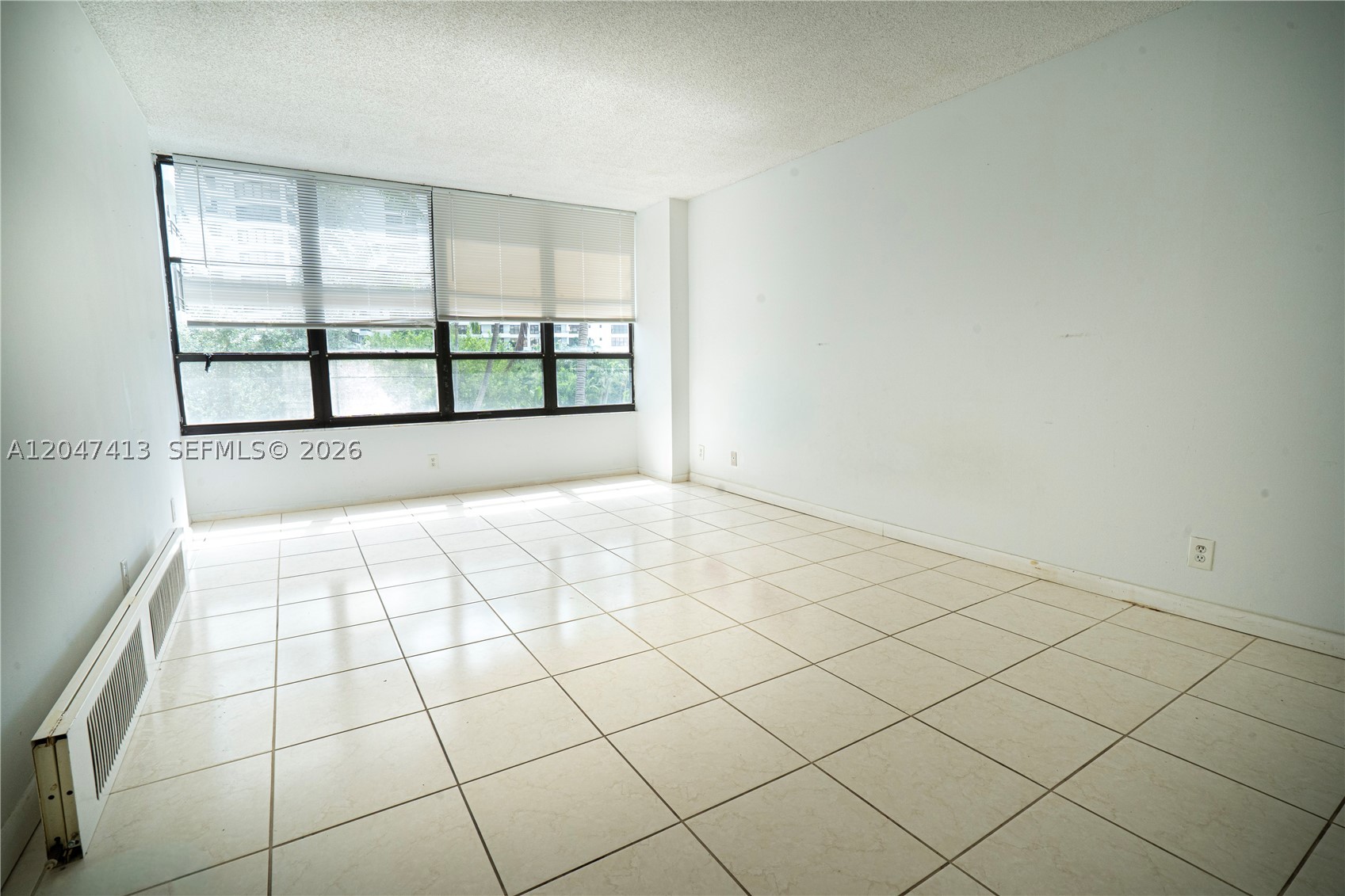 OLYMPUS CONDO PHASE - Residential