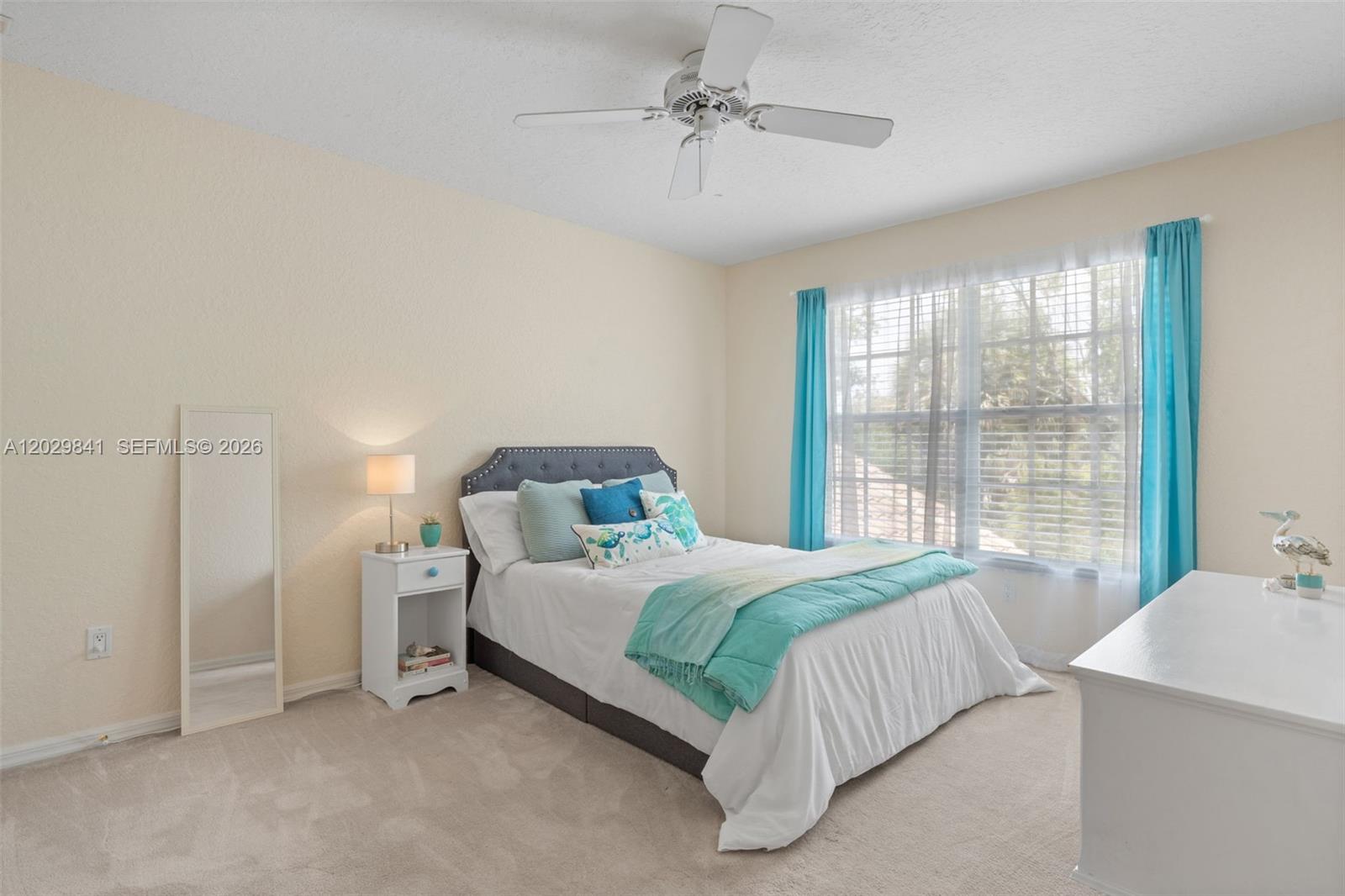 WOODSIDE ESTATES - Residential