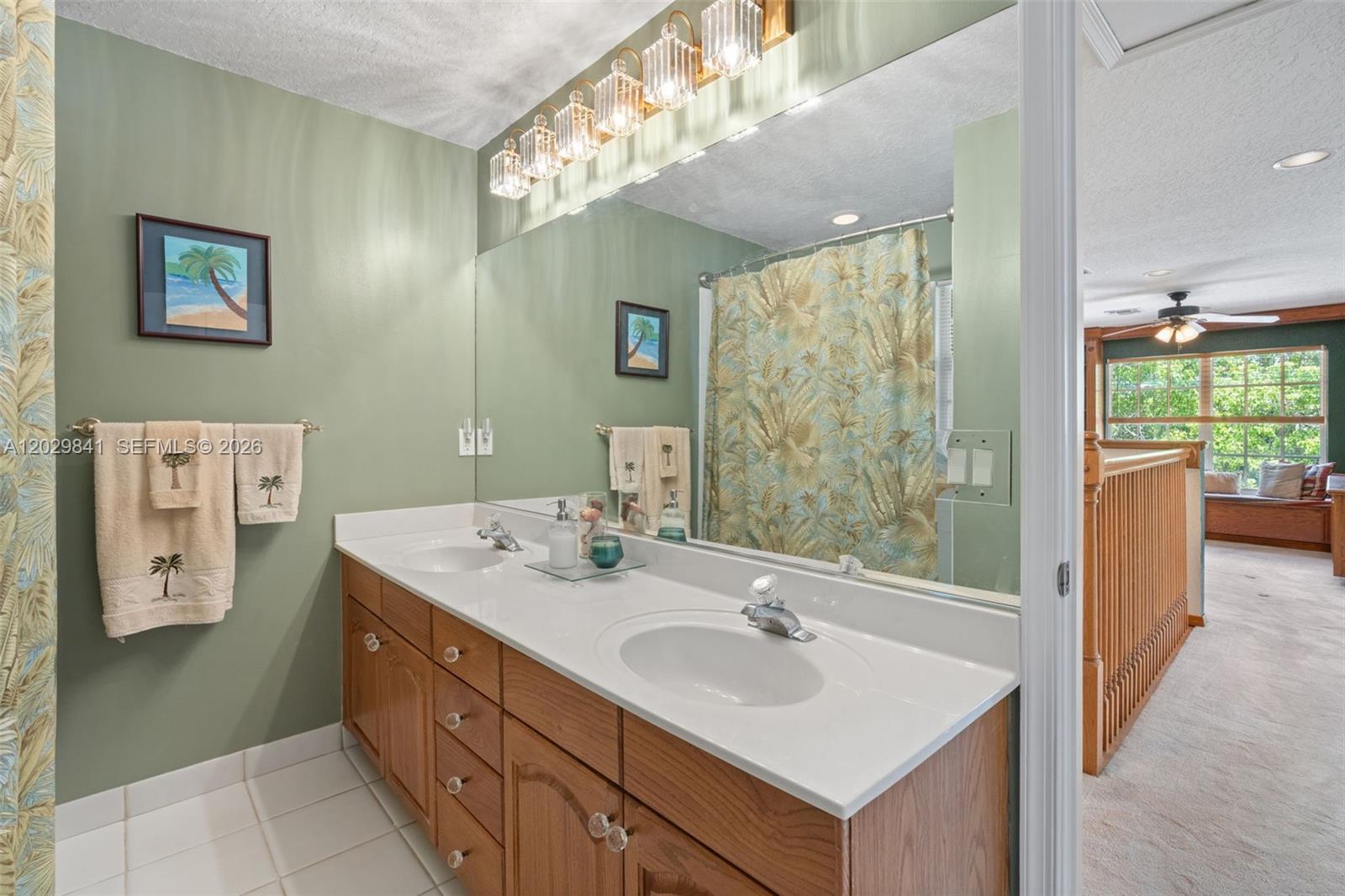 WOODSIDE ESTATES - Residential