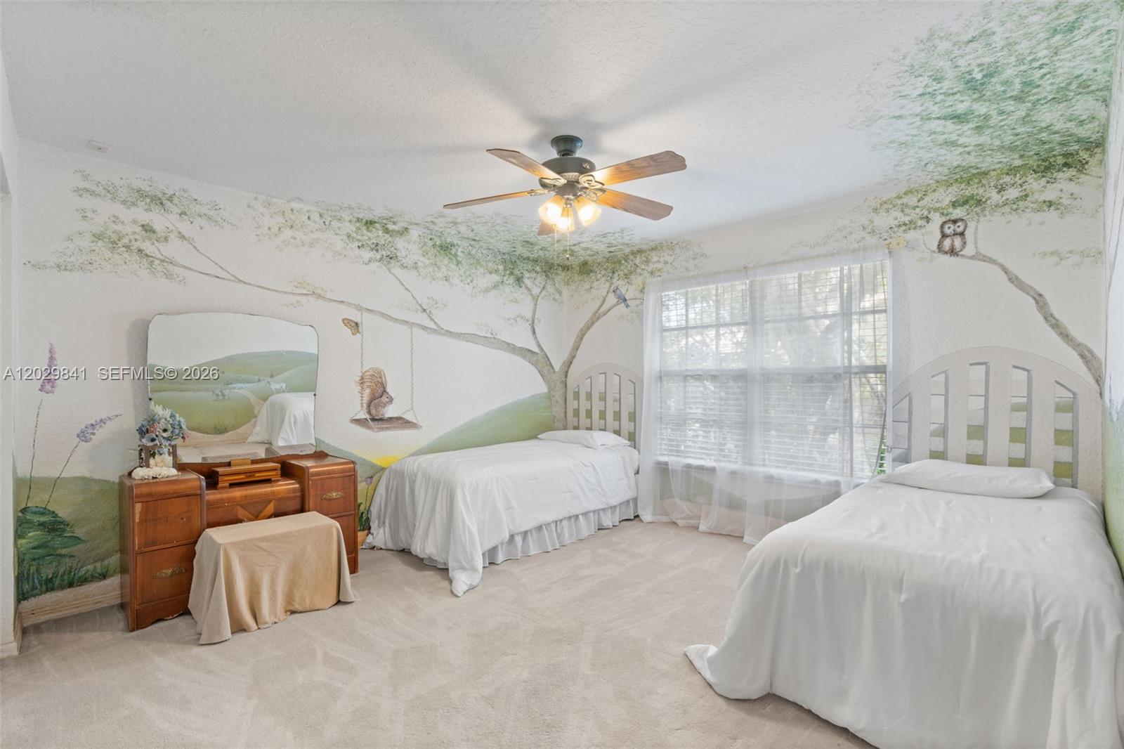 WOODSIDE ESTATES - Residential