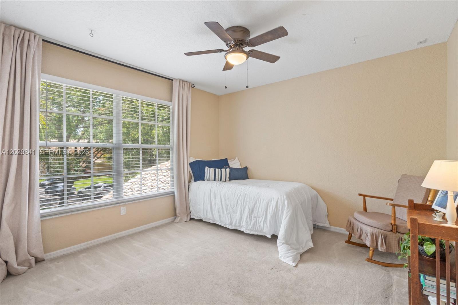 WOODSIDE ESTATES - Residential