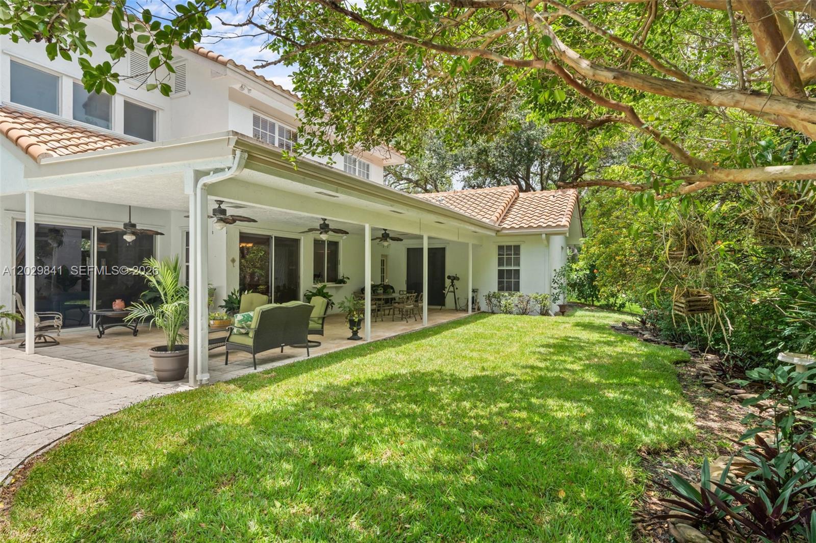 WOODSIDE ESTATES - Residential