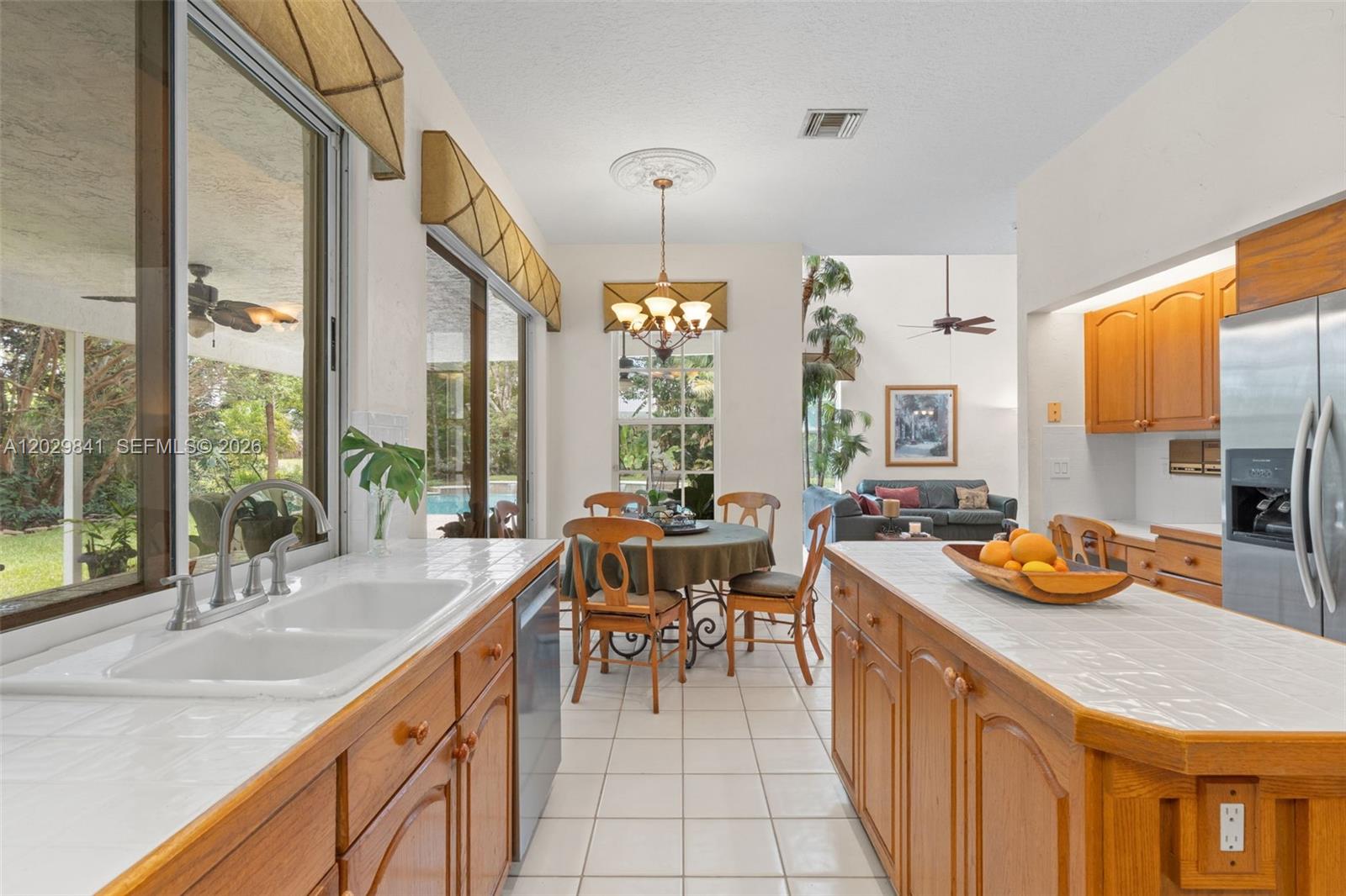WOODSIDE ESTATES - Residential