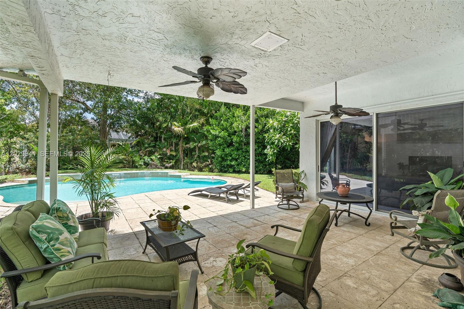 WOODSIDE ESTATES - Residential