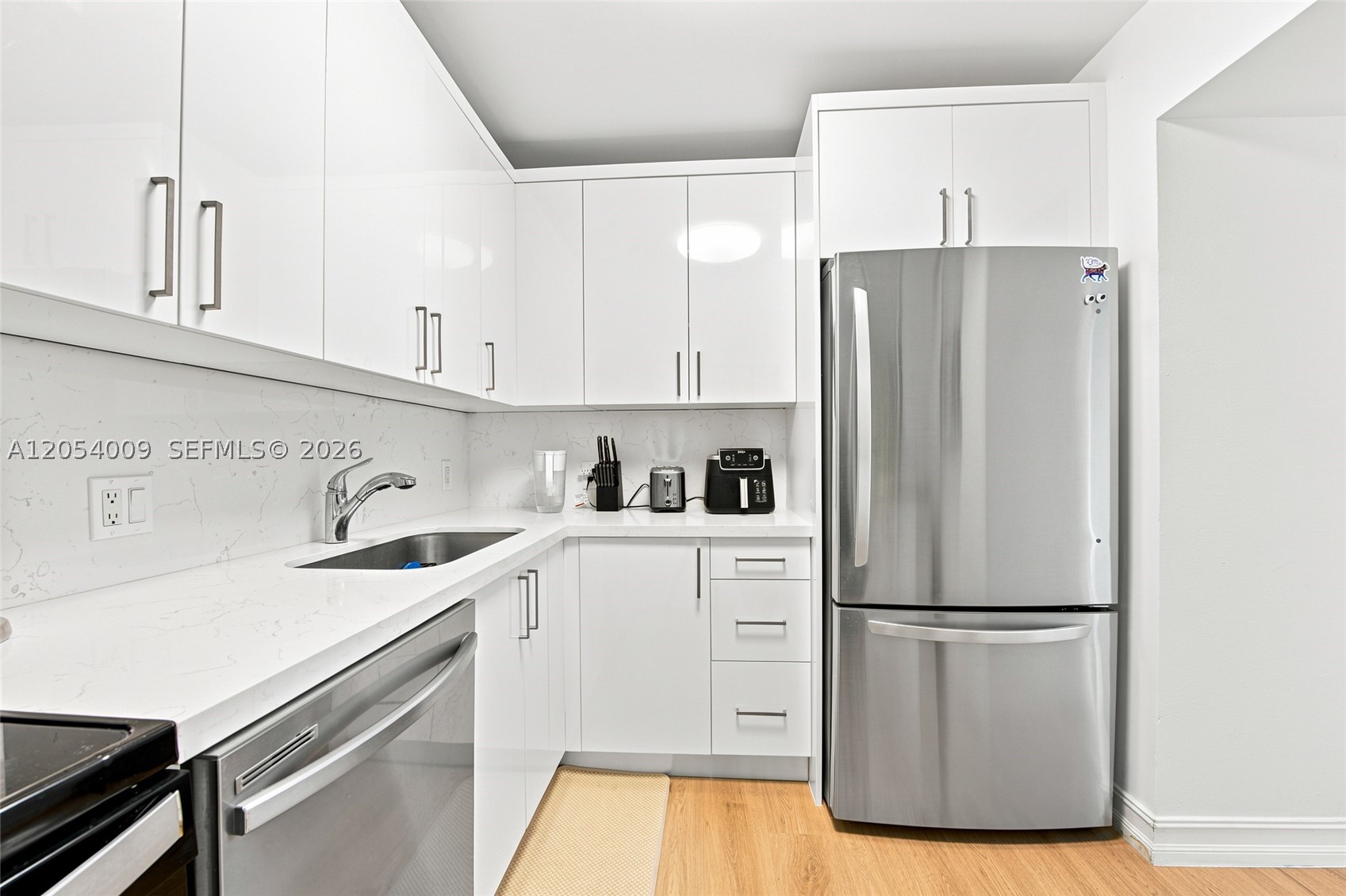 AVENTURA ELDORADO CONDO - Residential