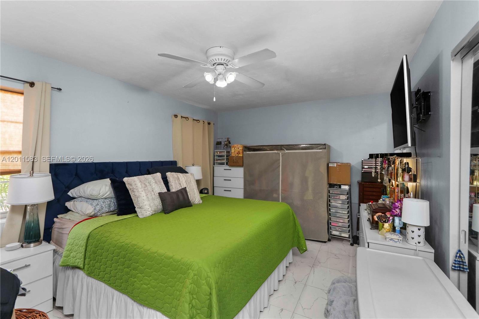 DEVON AIRE VILLAS SEC 8 - Residential
