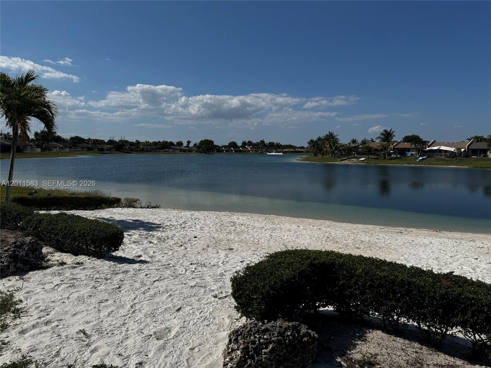 DEVON AIRE VILLAS SEC 8 - Residential