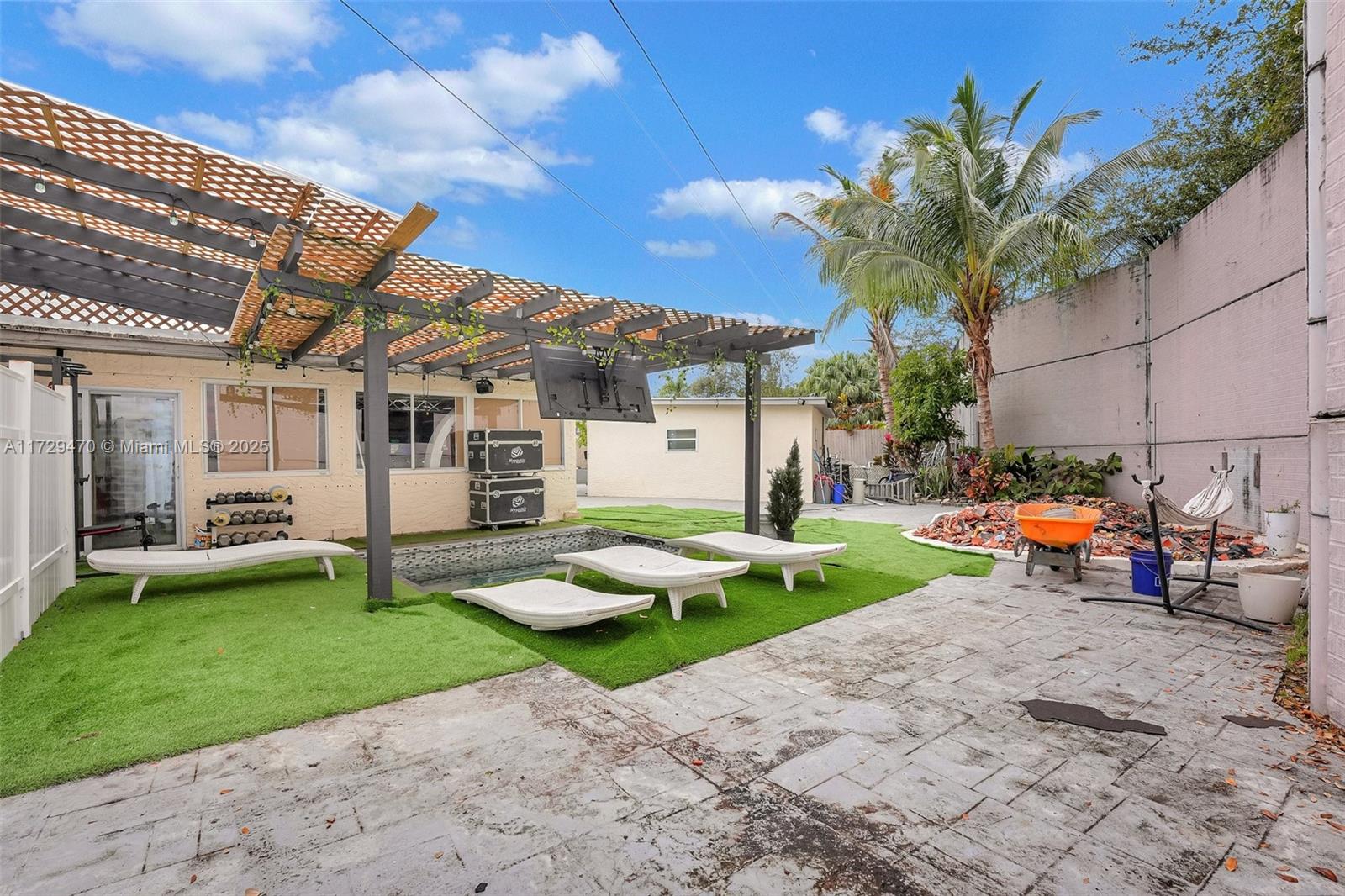 PICKWICK LAKE ESTS SEC 2 - Residential