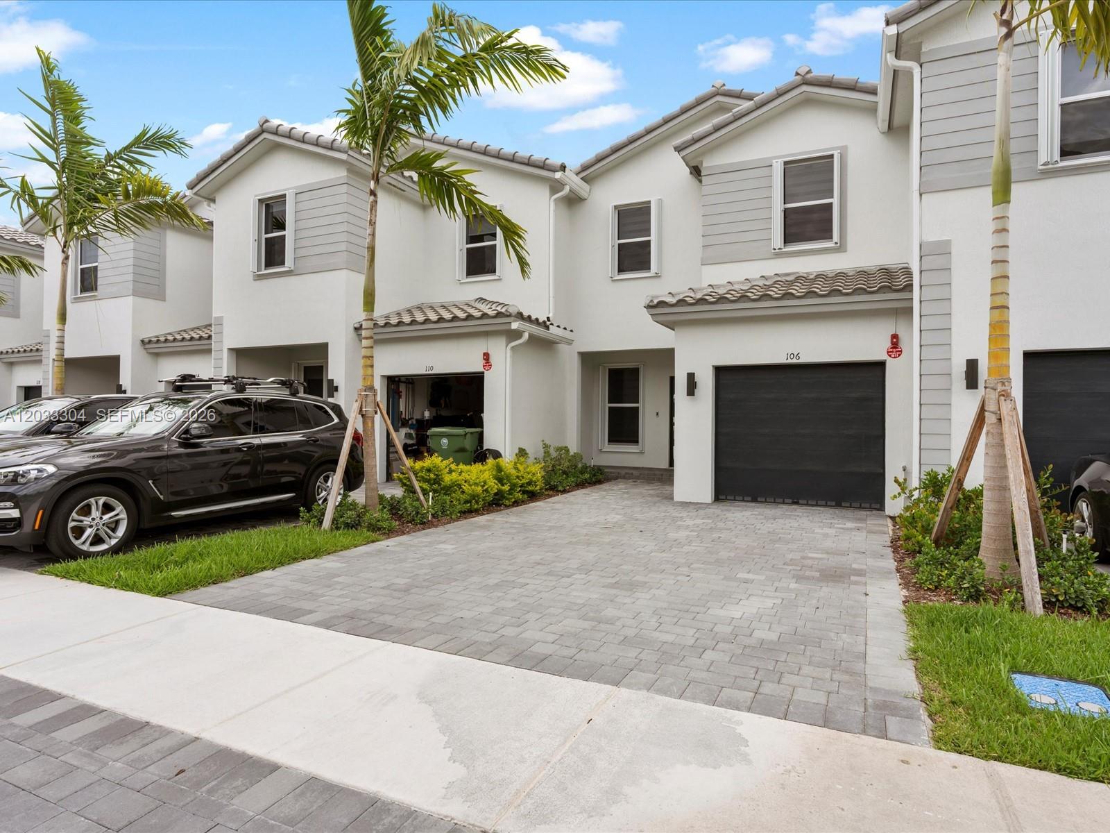 SKYRISE TOWNHOMES - Residential Lease