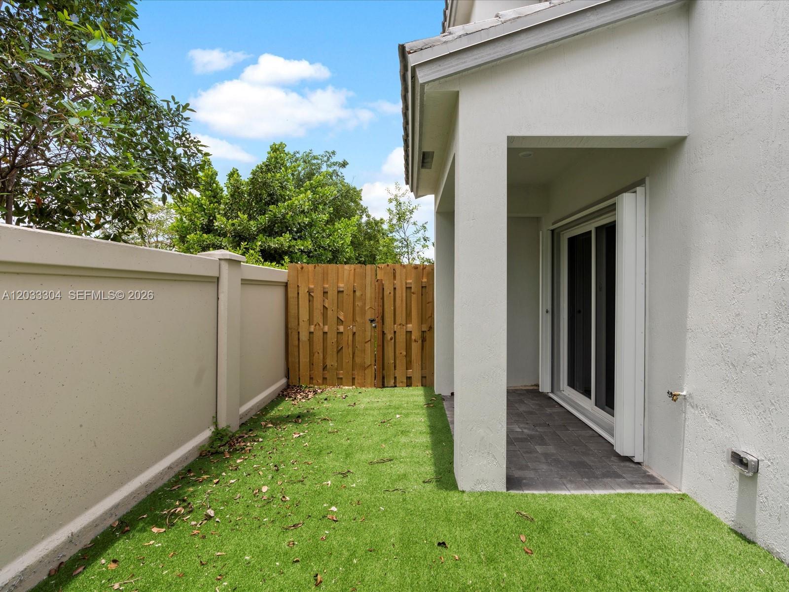 SKYRISE TOWNHOMES - Residential Lease