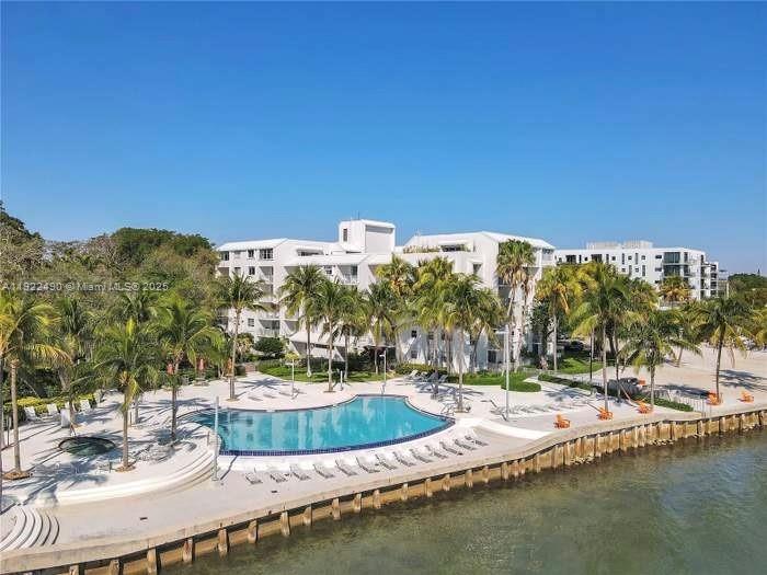 NIRVANA CONDO NO THREE CO - Residential