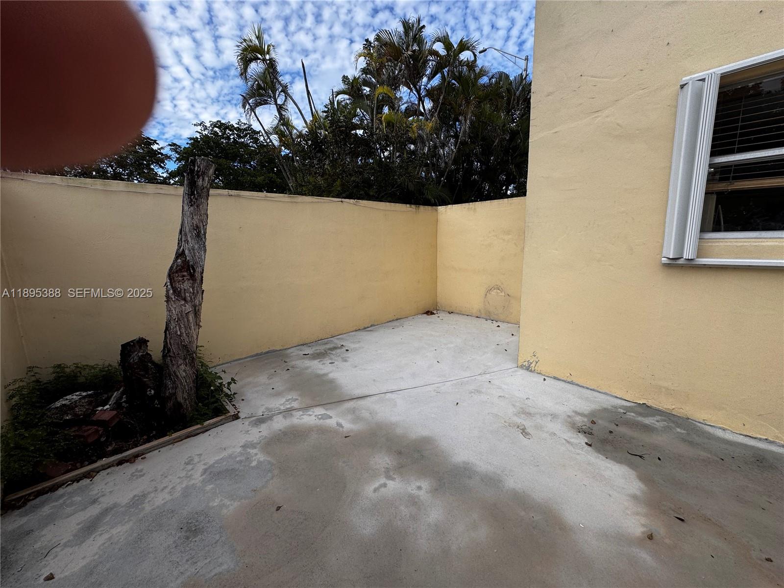 KENDALE LK TOWNHOUSE COND - Residential Lease