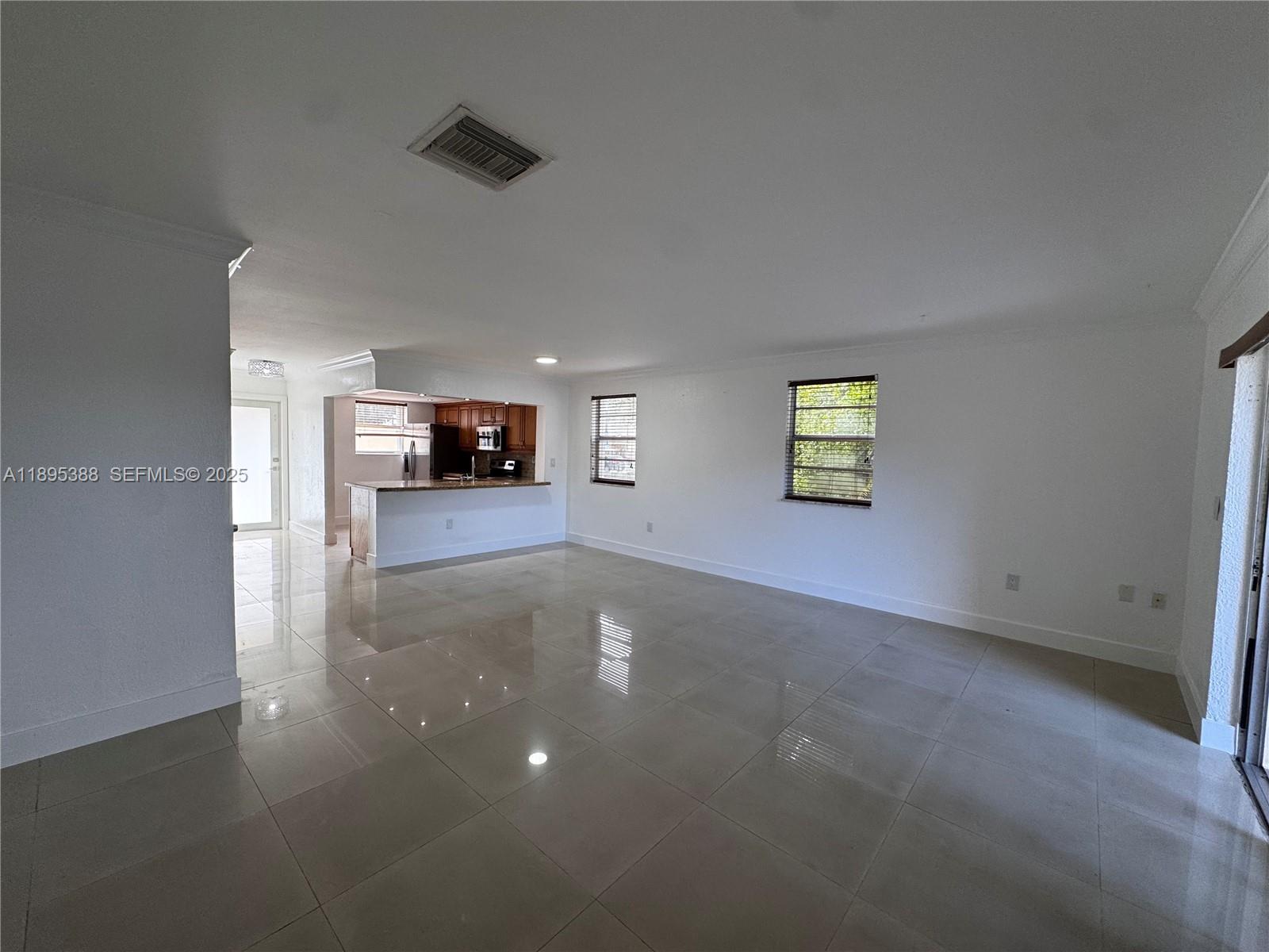 KENDALE LK TOWNHOUSE COND - Residential Lease