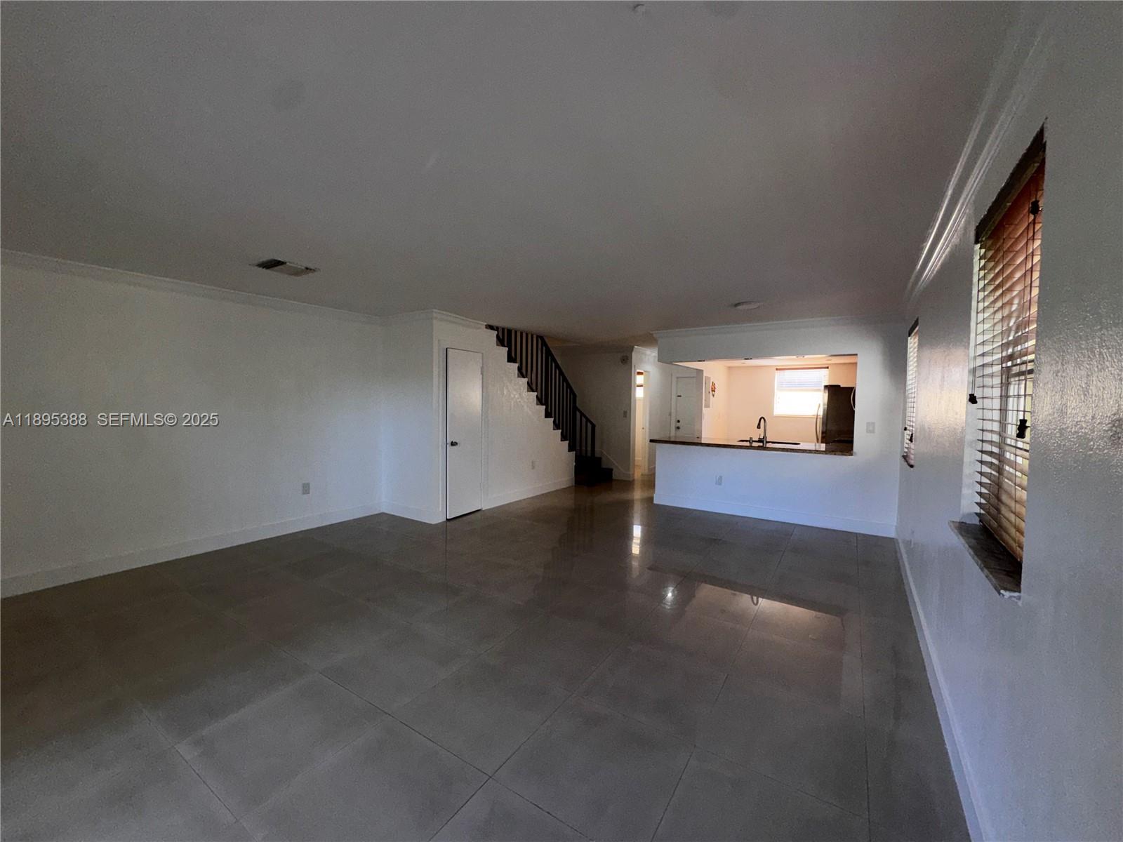 KENDALE LK TOWNHOUSE COND - Residential Lease