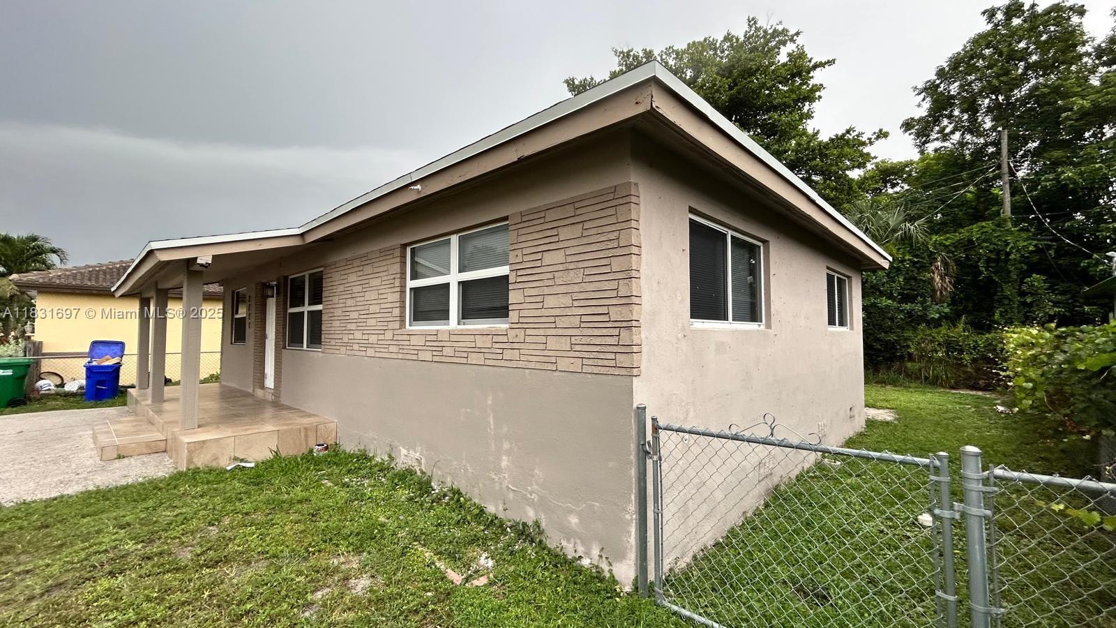 WASHINGTON PARK 5TH ADD - Residential Lease