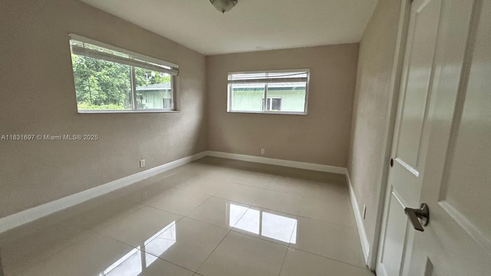 WASHINGTON PARK 5TH ADD - Residential Lease