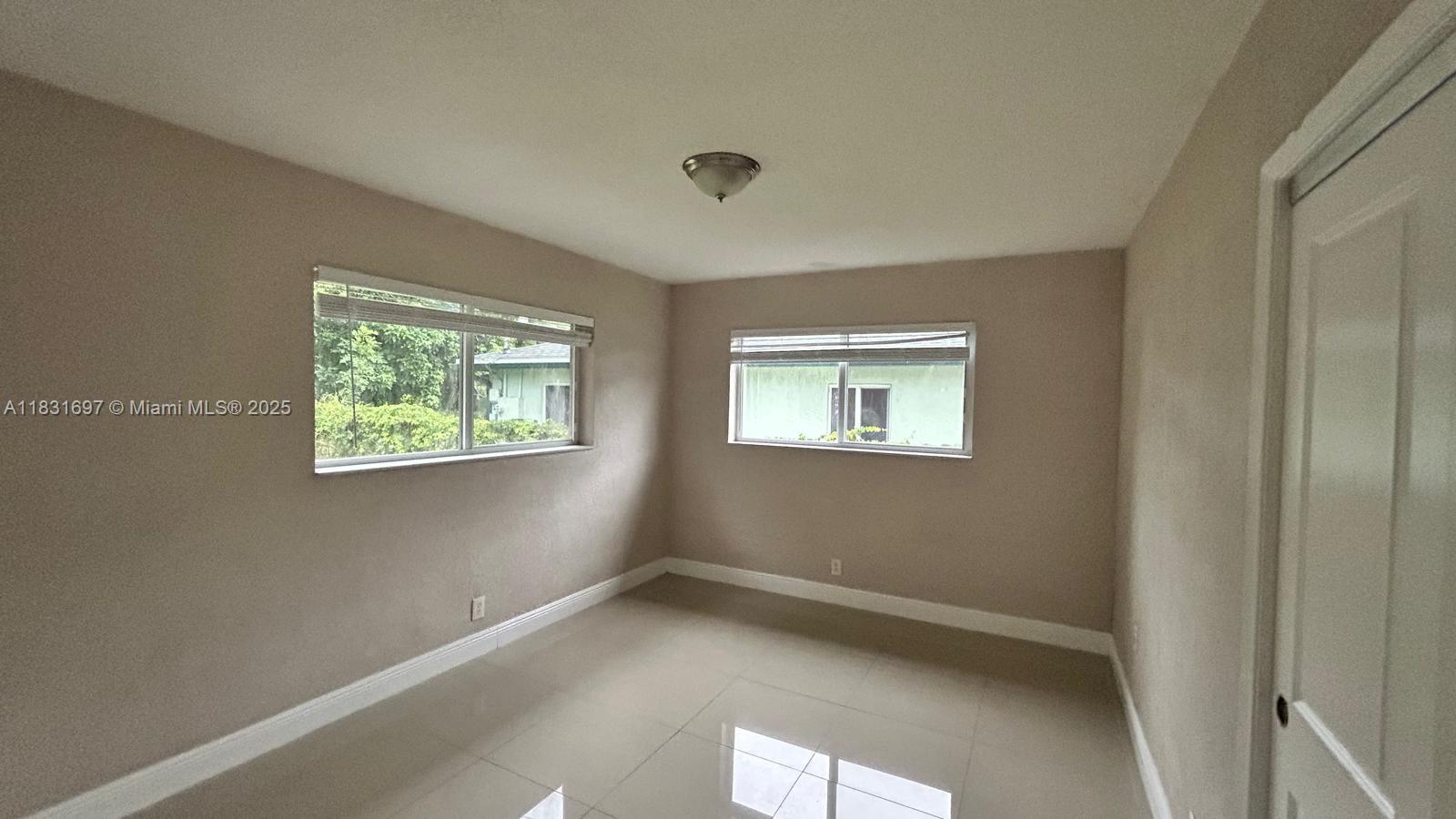 WASHINGTON PARK 5TH ADD - Residential Lease