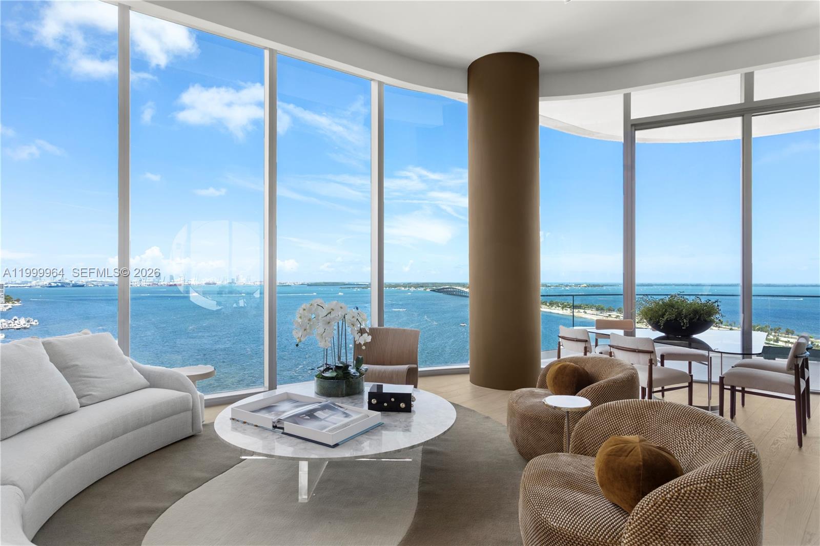 UNA RESIDENCES - Residential