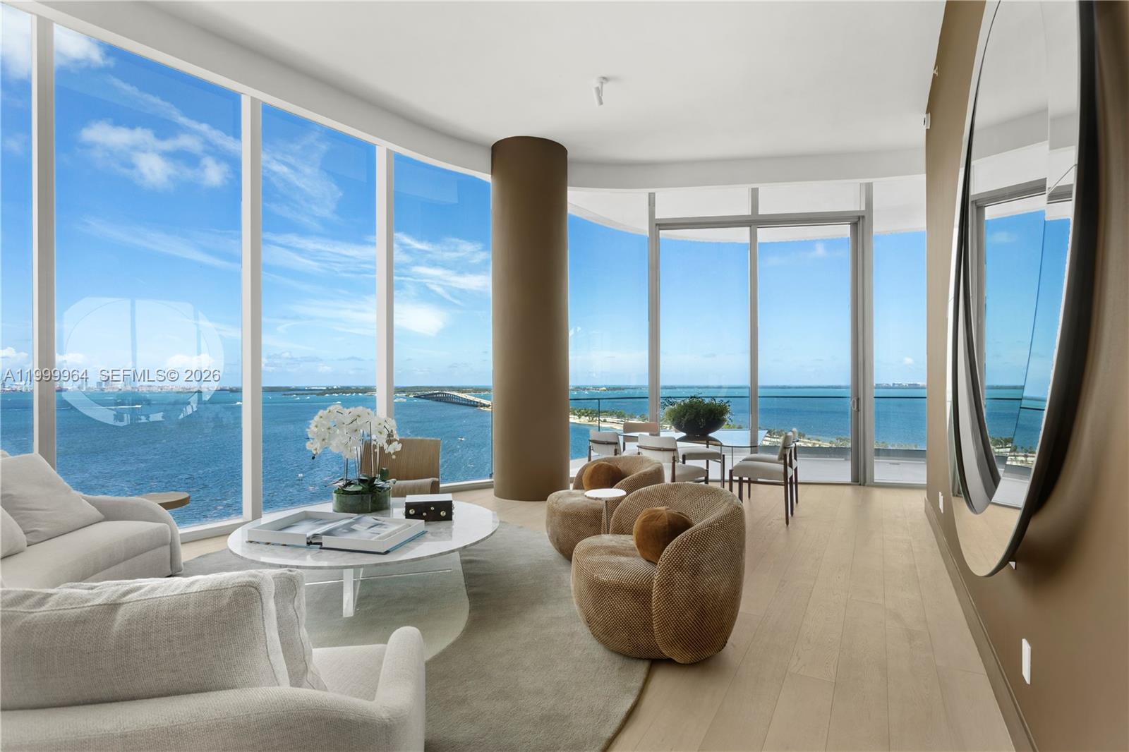 UNA RESIDENCES - Residential