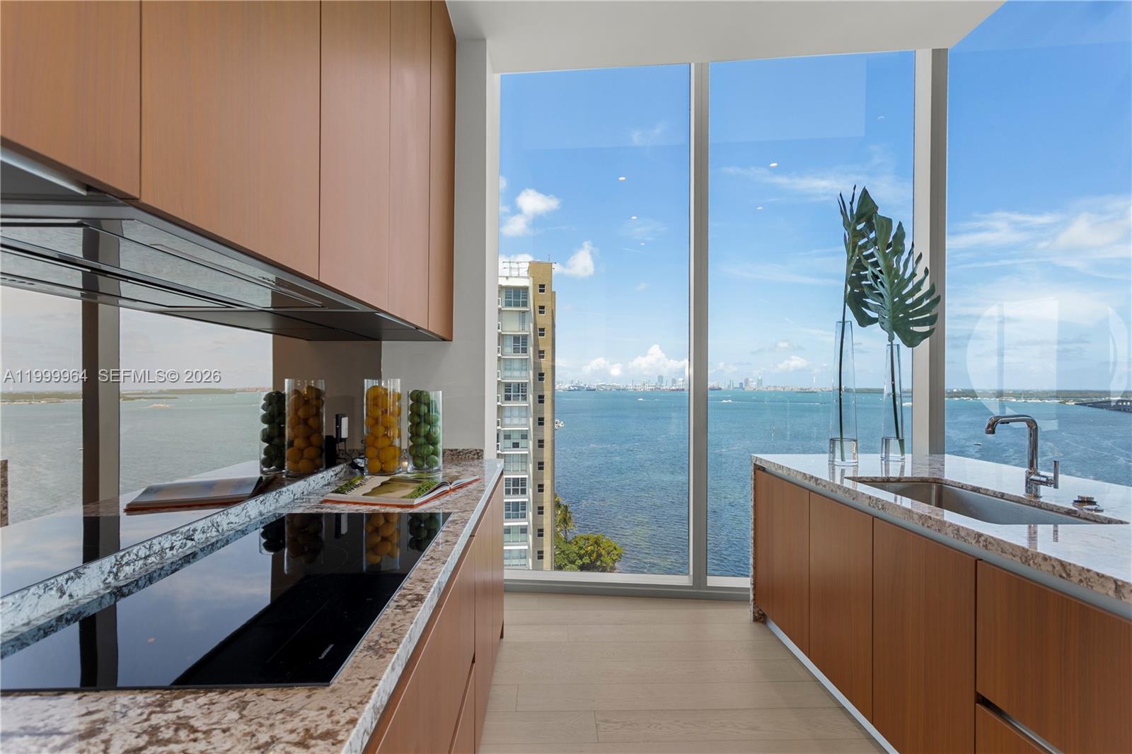 UNA RESIDENCES - Residential