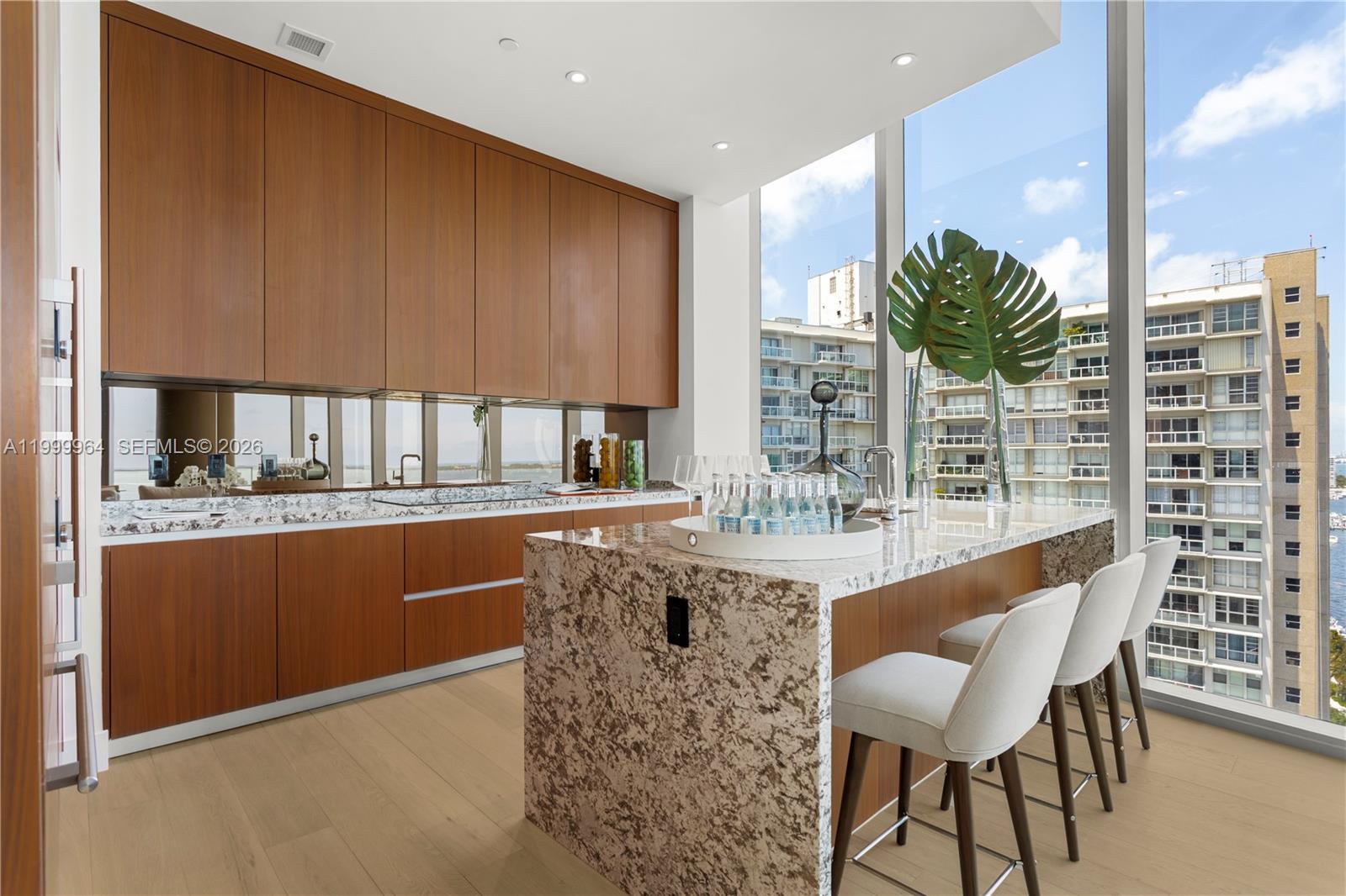UNA RESIDENCES - Residential