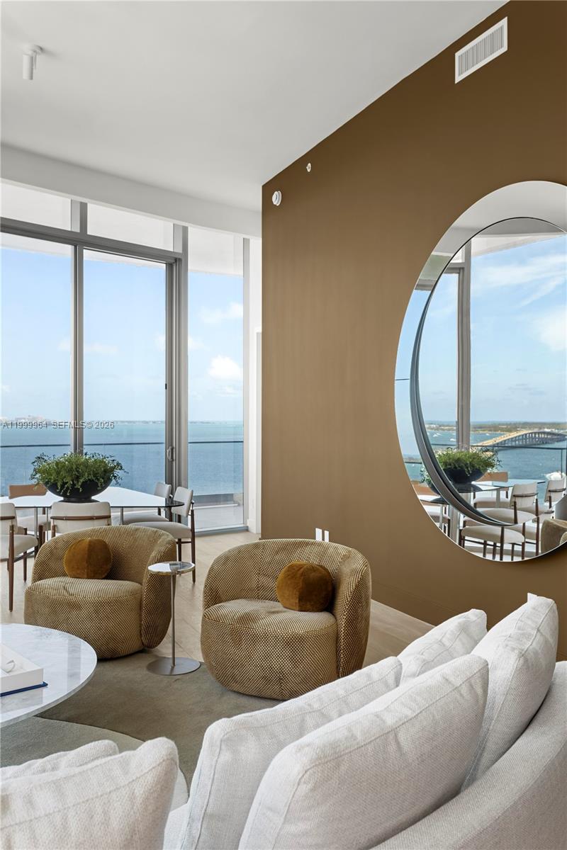 UNA RESIDENCES - Residential