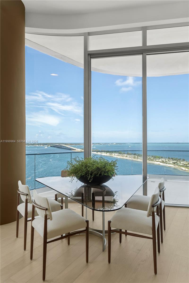 UNA RESIDENCES - Residential