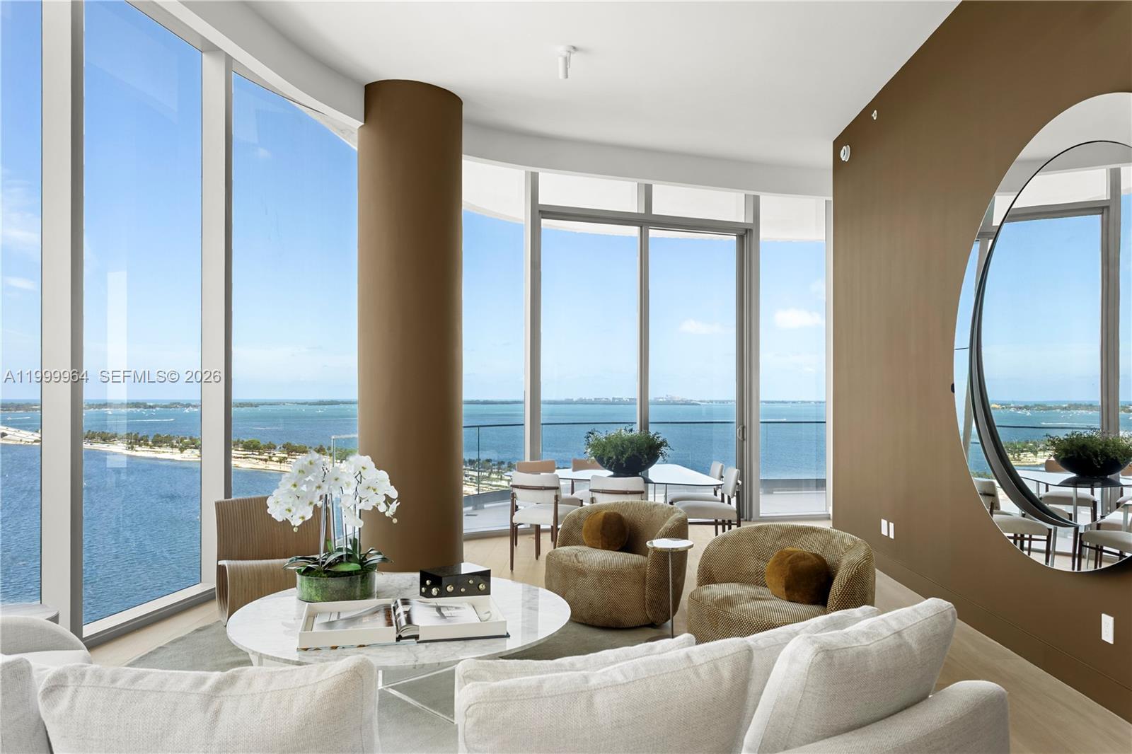 UNA RESIDENCES - Residential