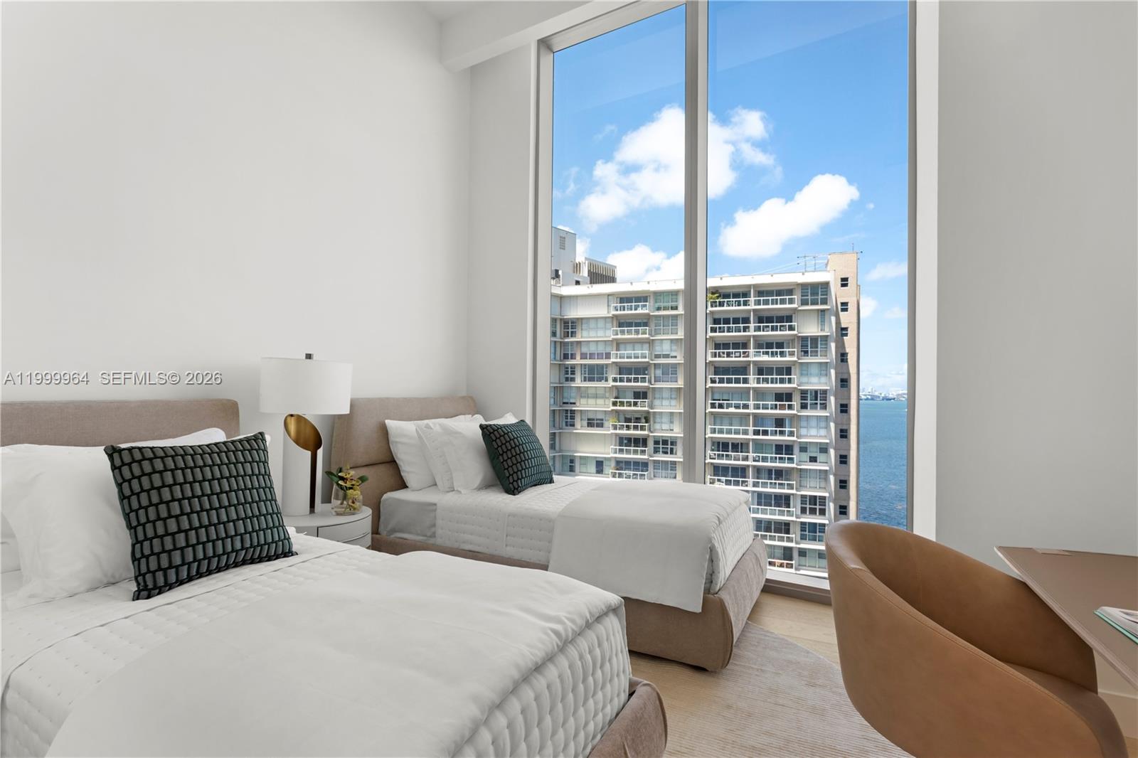 UNA RESIDENCES - Residential