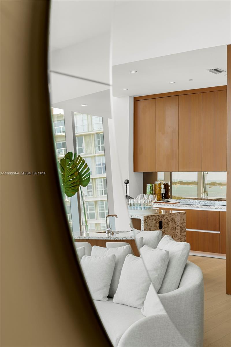 UNA RESIDENCES - Residential