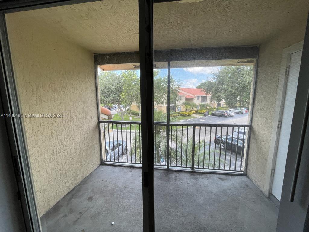ROYAL POINCIANA CONDO - Residential Lease