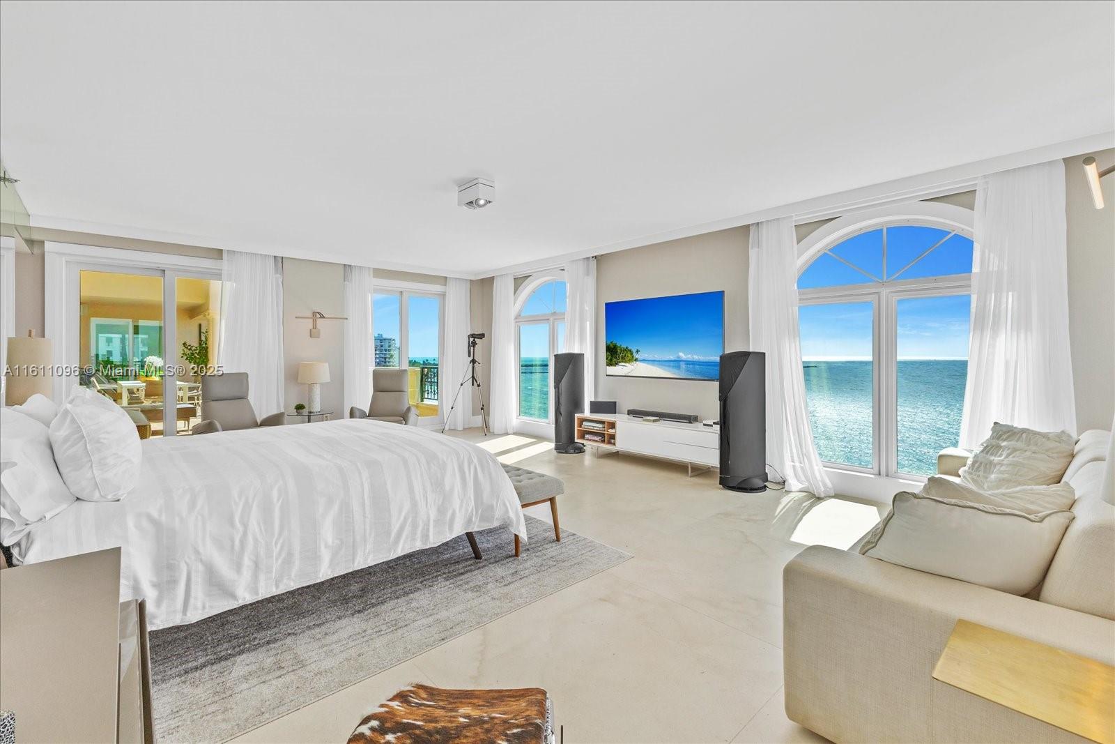 OCEANSIDE @ FISHER ISL CO - Residential