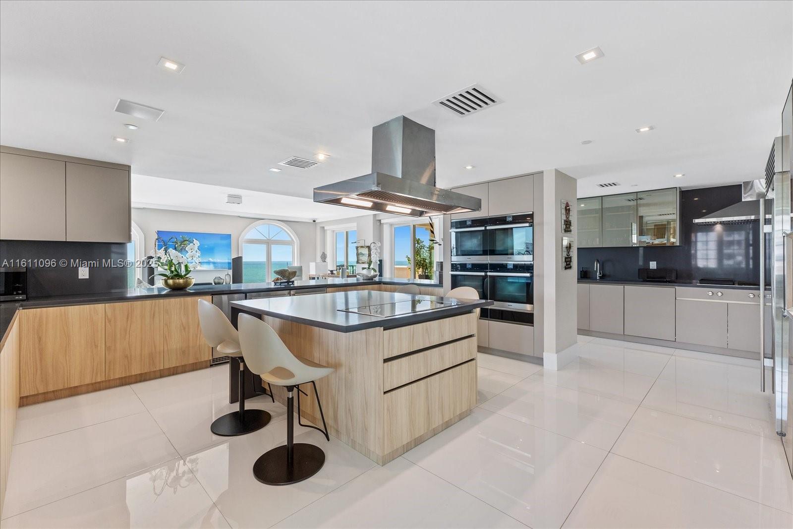 OCEANSIDE @ FISHER ISL CO - Residential